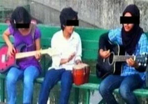 Kashmir All Girls Band feb4 300x212 Kashmir’s all girls band calls it quit from dancing, singing