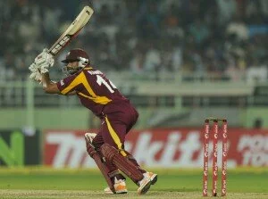 ravi rampaul 2nd ODI 300x223 India v/s West Indies: India need 270 runs to win