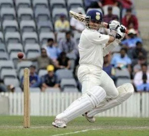 sachinbatting 300x273 India recovers; Sachin Tendulkar retires on 92 runs