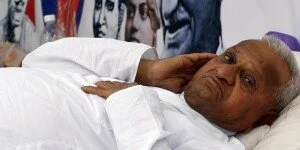 Anna Hazare sick 300x150 Anna Hazare hospitalized, feeling pain in chest