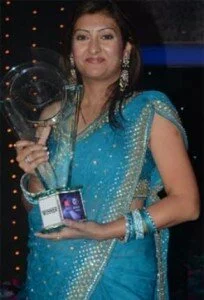 bigg boss 5 winner juhi parmar 204x300 Bigg Boss Season 5: Juhi Parmar is the winner