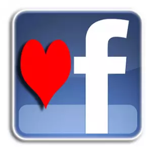 facebook flirting 300x300 Facebook flirting leads to divorces
