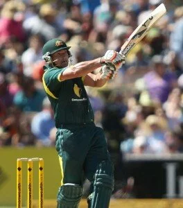 India vs Australia 4th ODI Live 264x300 India v/s Australia 4th ODI Live: Australia 269/8, Sachin Tendulkar rested today