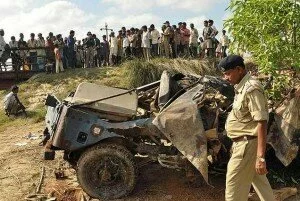 naxal attack 300x201 Naxal Attack: 15 CRPF Jawans killed in Maharashtra