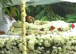 Rajesh Khanna2 300x214 Rajesh Khanna to be cremated today