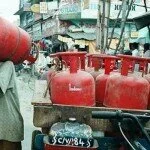 LPG Cylinders 150x150 Cap on LPG cylinders from 6 to 9 in Congress lead states
