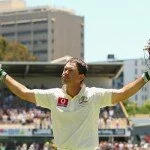 Ricky Ponting salutes the crowd 150x150 Ricky Ponting given guard of honour by South Africa in his swansong