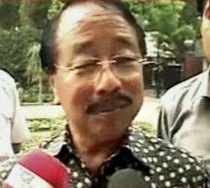 Nagaland home minister feb18 300x268 Nagaland home minister detained for allegedly carrying arms, Rs. 1 cr