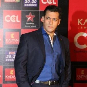 Salman Khan CCL feb12 300x300 I may play in the CCL next year: Salman Khan