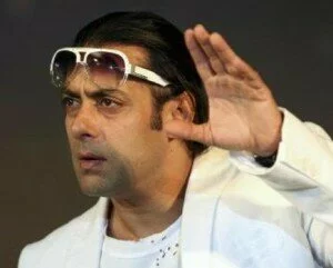 salmankhan feb18 300x241 Salman Khan debuts as host at 8th Renault Star Guild Awards