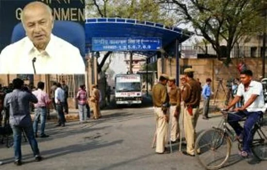 Sushil Kumar Shinde Tihar Jail march11 Gangrape: Accused Ram Singh’s death a ‘major lapse’, not murder: Shinde, probe on