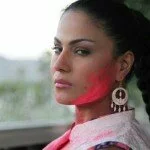 Veena Malik Playing Holi35 150x150 Veena Malik in the colour of Holi